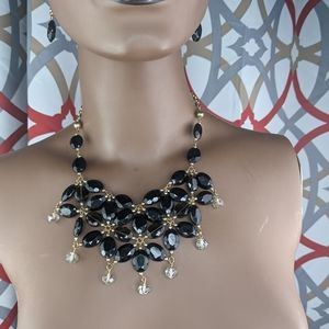 NWOT, Bib Necklace and Earrings